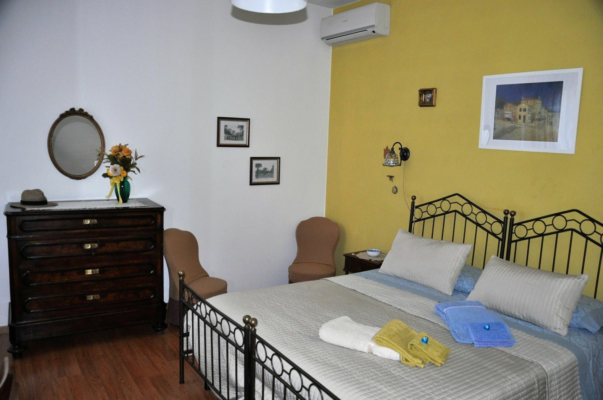 A Casa Di Franci Lägenhet Parma Exteriör bild