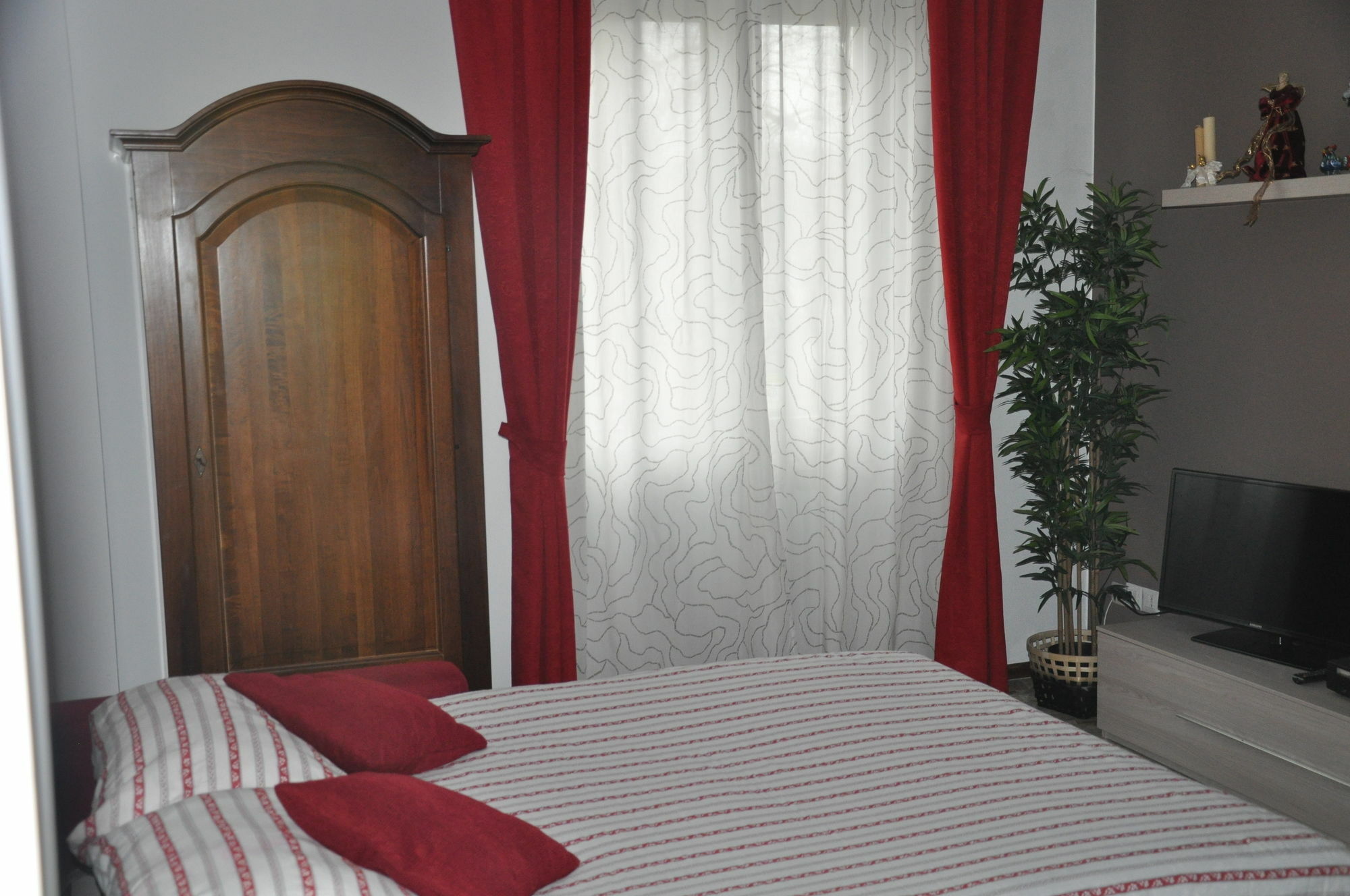 A Casa Di Franci Lägenhet Parma Exteriör bild
